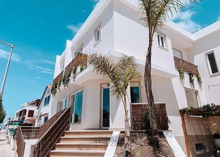 Captain Cook Ahoy Praia da Lourinhã