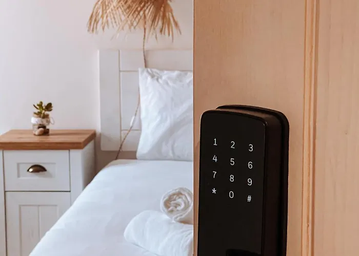 Captain Cook Ahoy Praia da Lourinhã