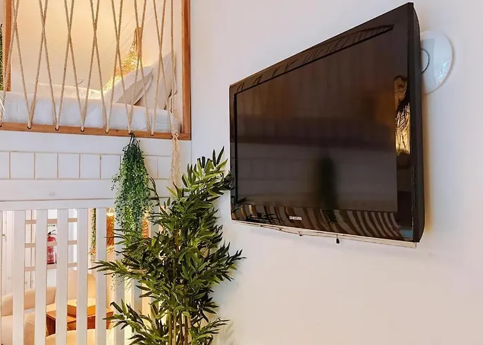 Captain Cook Ahoy * Praia da Lourinhã